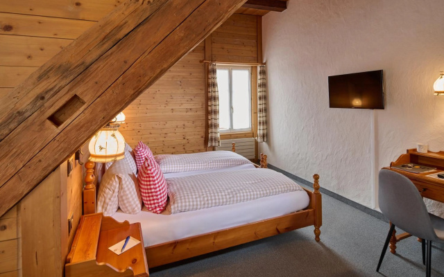 Hotel Bären - The Bear Inn – Guest Rooms – Wilderswil