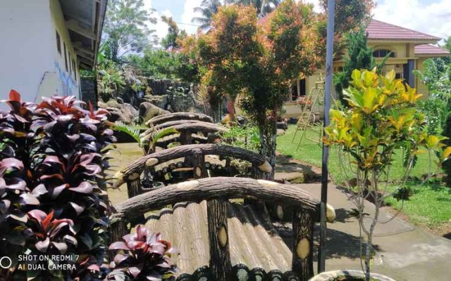 Hotel Dharma Karya