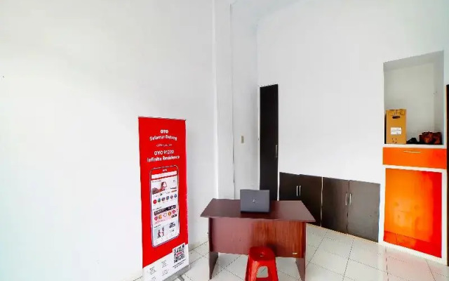 OYO 91220 Infinite Residence