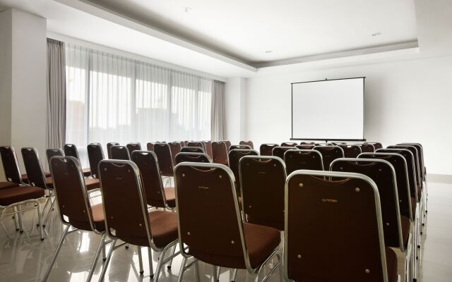 Amaris Hotel Serpong - Tangerang