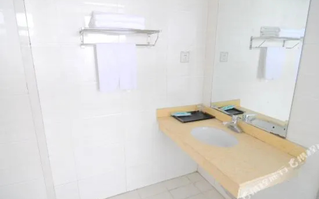 Huasha Business Hotel
