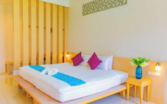 Alhambra Pool Villas & Pool Access Rooms
