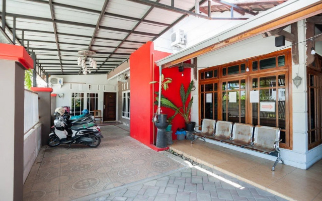 RedDoorz Syariah at Bumi Siliwangi Residence Padang