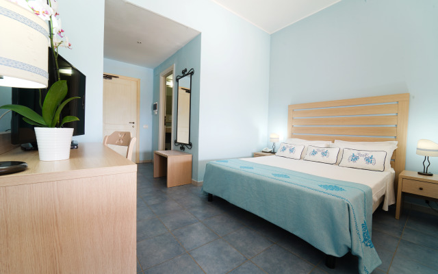 Cala Della Torre Resort