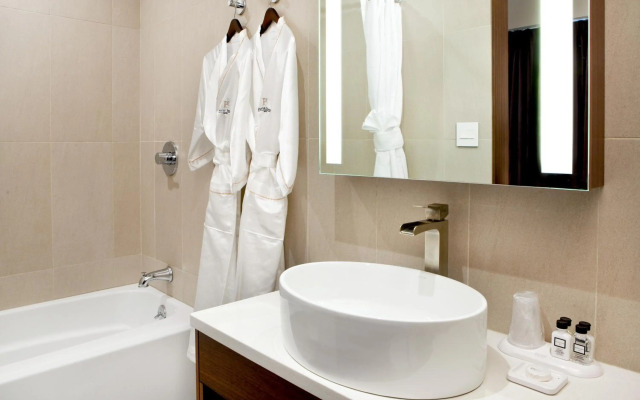 Porter Square Hotel