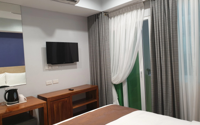 Leez Inn Makati