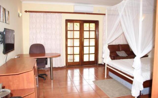 Annie'S Executive Lodge