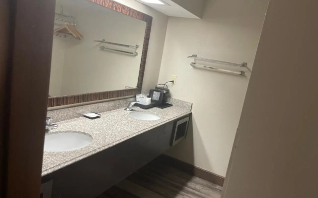 Mountain Grove Travelodge