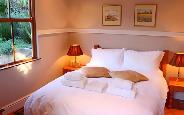 The Old Trading Post - Guest House