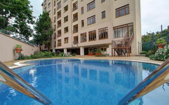 Fenesi Gardens Apartments
