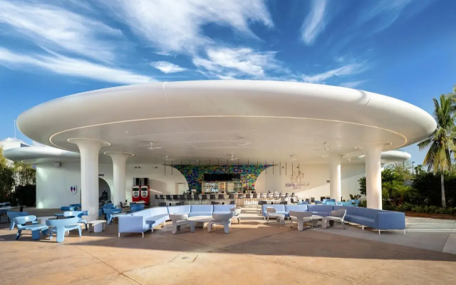 Universal's Stella Nova Resort