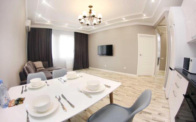 Ujutnye apartamenty na Navoi 208/6