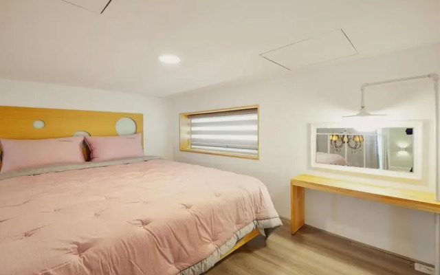 Yeosu Jplus A Pension