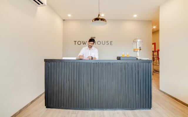OYO Townhouse 273 Hosur Main Road Bommanahalli