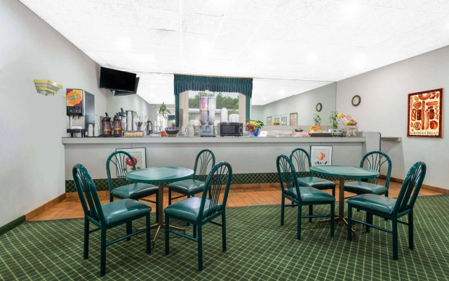 Sprucewood Inn