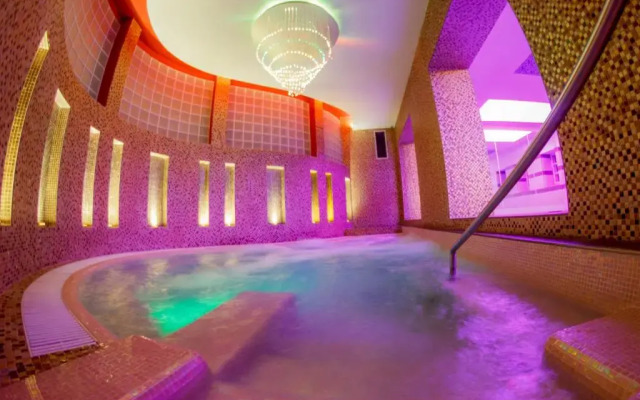 Kristály Imperial Hotel