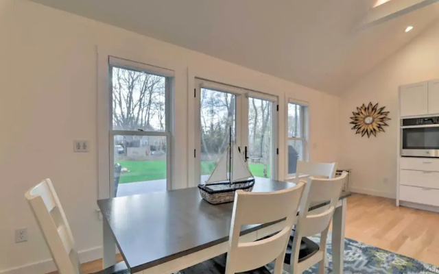 Cape Cod Cottage w/ Fire Pit - Walk to Beach!
