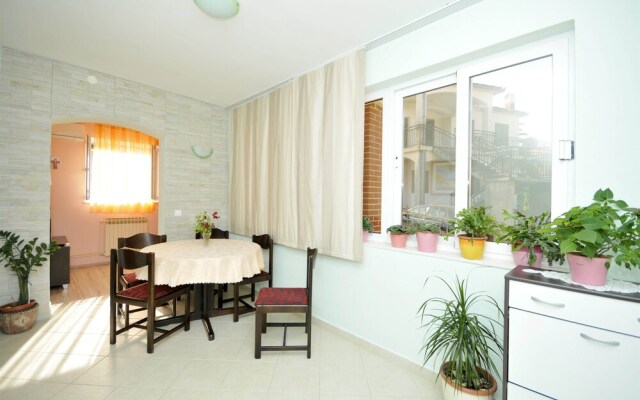 Apartments Mise