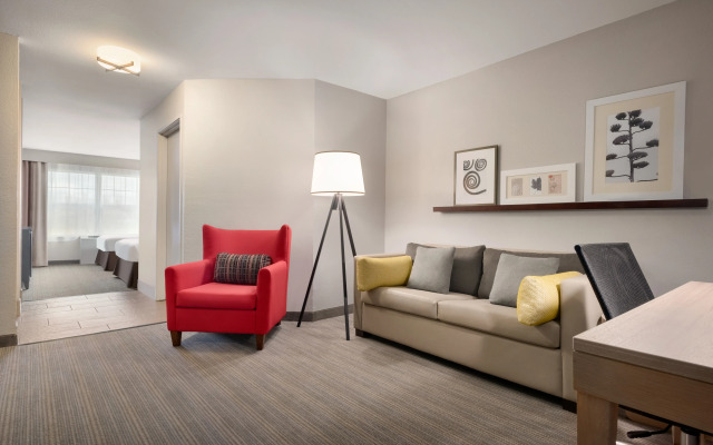 Country Inn & Suites by Radisson, Germantown, WI