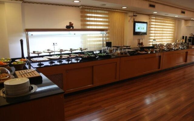 Golden Boutique Hotel