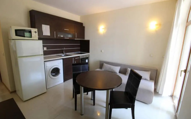 Menada Green Hills Apartments