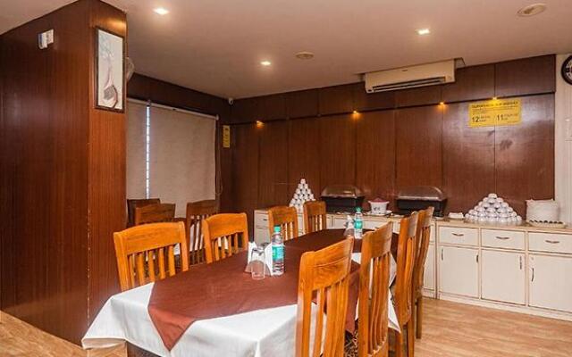Fabhotel Tuliip Residency