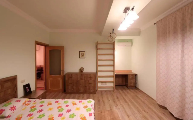 Republic Square Amiryan str, Middle of Center,Elite New Building Spacious 1bedroom