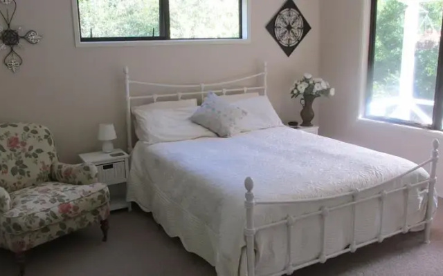 Orchard Cottage Bed & Breakfast