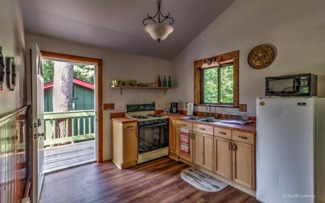 Magnolia Streamside Resort