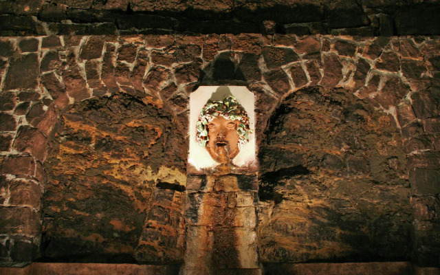 Modern Apartment in Monticelli Brusati with Pool