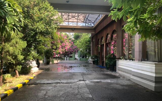 Yuzana Garden Hotel