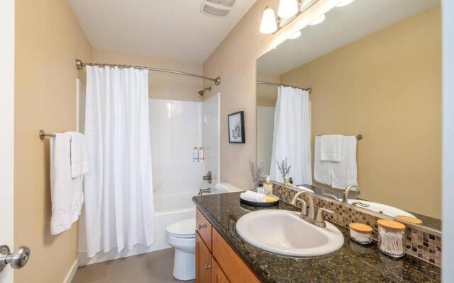 Modern home, Four bedrooms, King Beds