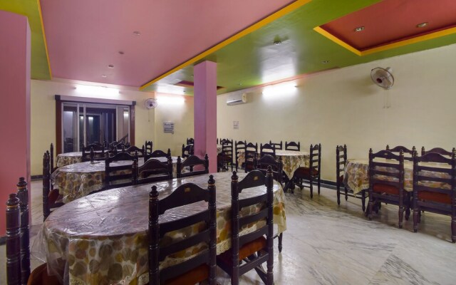 OYO 19937 Hotel Rajkamal International