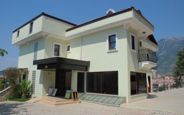 Casa De Levi̇ssi̇ Hotel Oludeni̇z