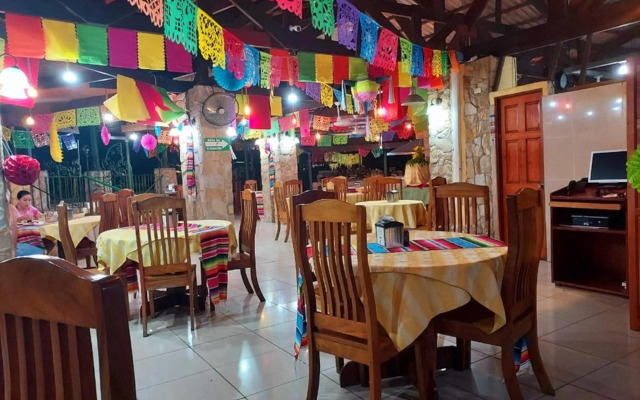 Hotel Amapola Resort