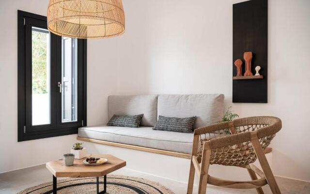 Athina Milos Suites