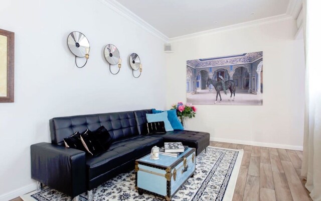 Luxury Apartment Neovintage