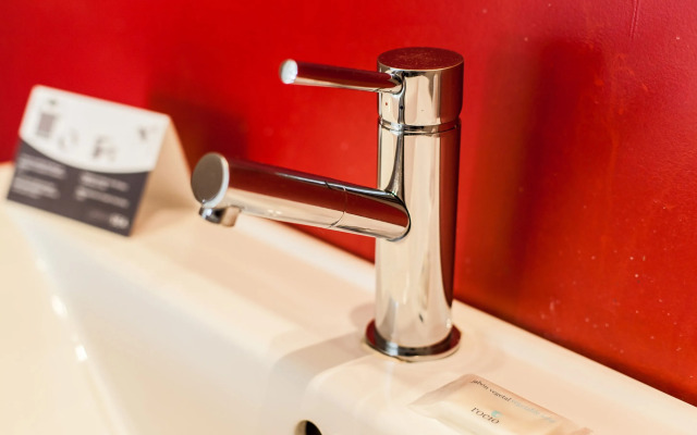 Hotel Chic And Basic