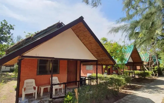 Kradan Beach Resort