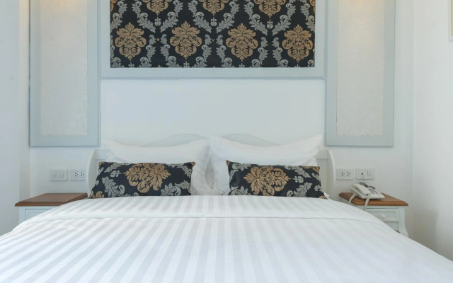 White Ivory Bed & Breakfast