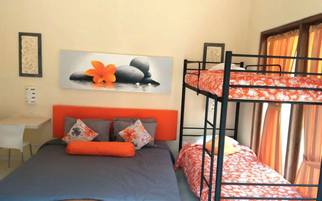 Villa Agung Beach Inn