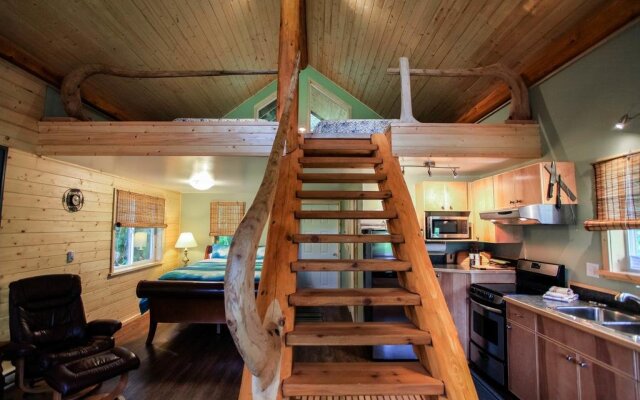 Bella Coola Grizzly Tours Cabins