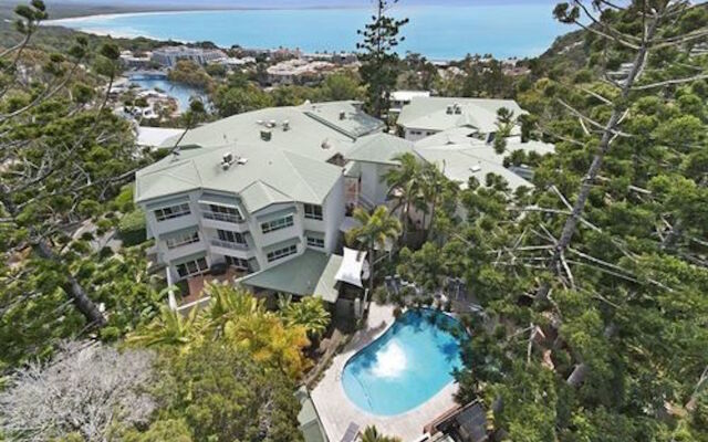 The Lookout Resort