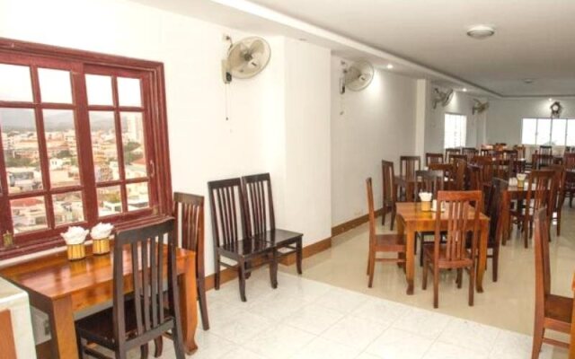 Golden Tulip Hotel