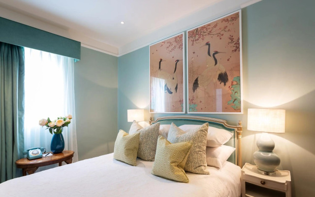 Roslin Beach Hotel