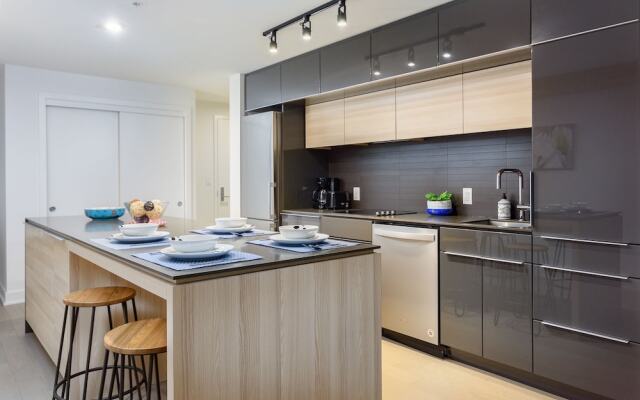 Gorgeous 1BR Sleeps 4 in Griffintown