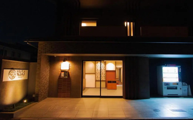 Smart Place Inn Kyoto Nijojo-mae Station