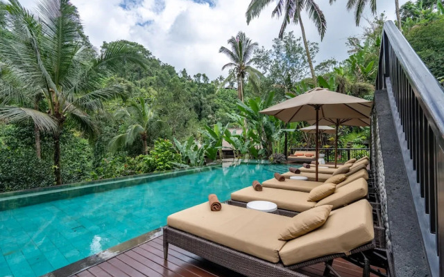 The Hidden palace by Hanging Gardens