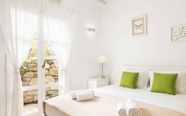 Modern Cycladic Style Villa Xara