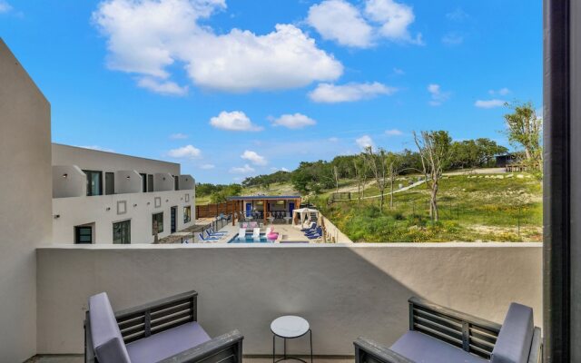 The Bentley Hotel - Audrey Hepburn Suite - Pool View